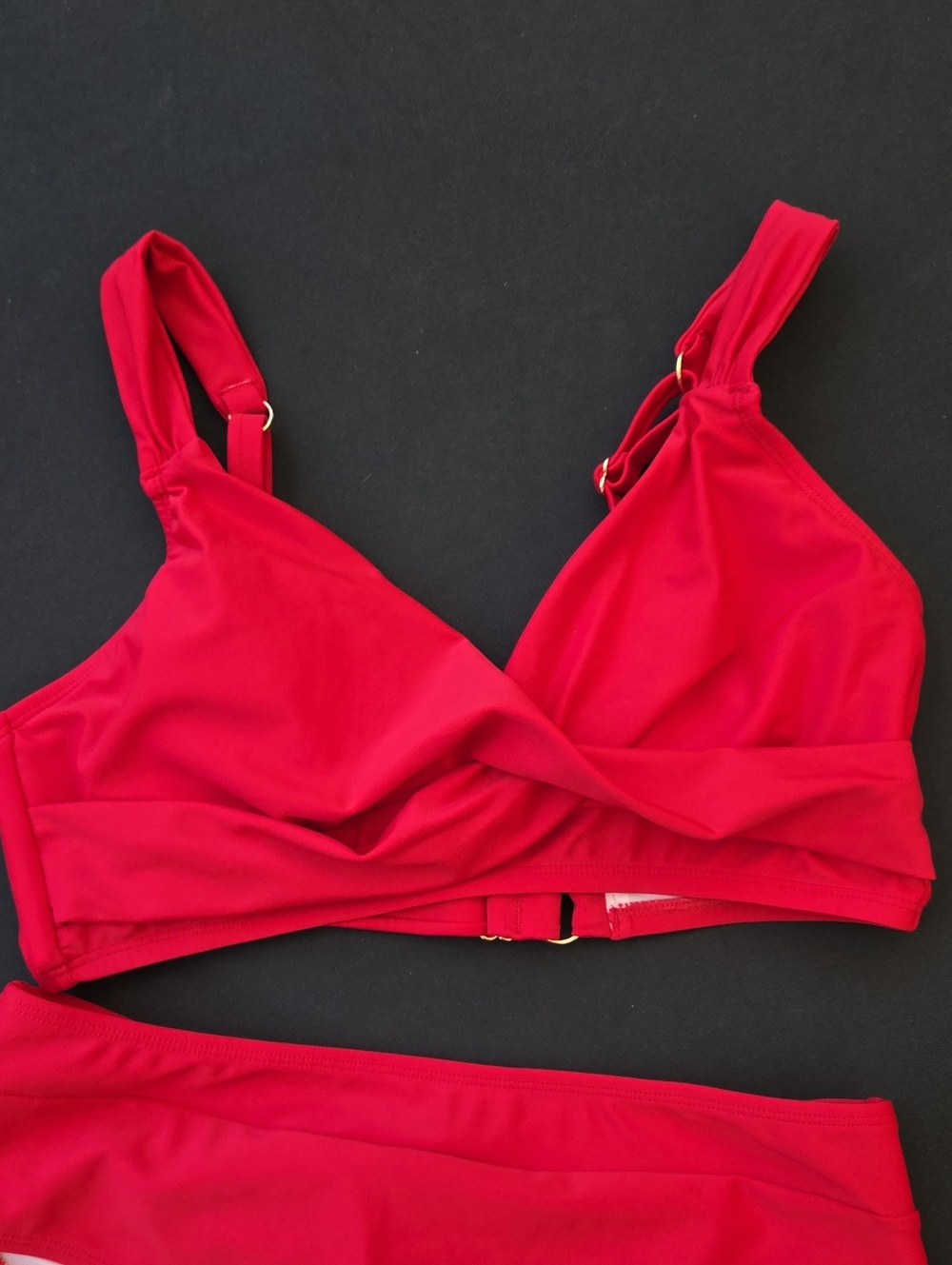 💋Cupshe Red High Waisted Bikini Set Size Medium NWT! - Picture 9 of 15